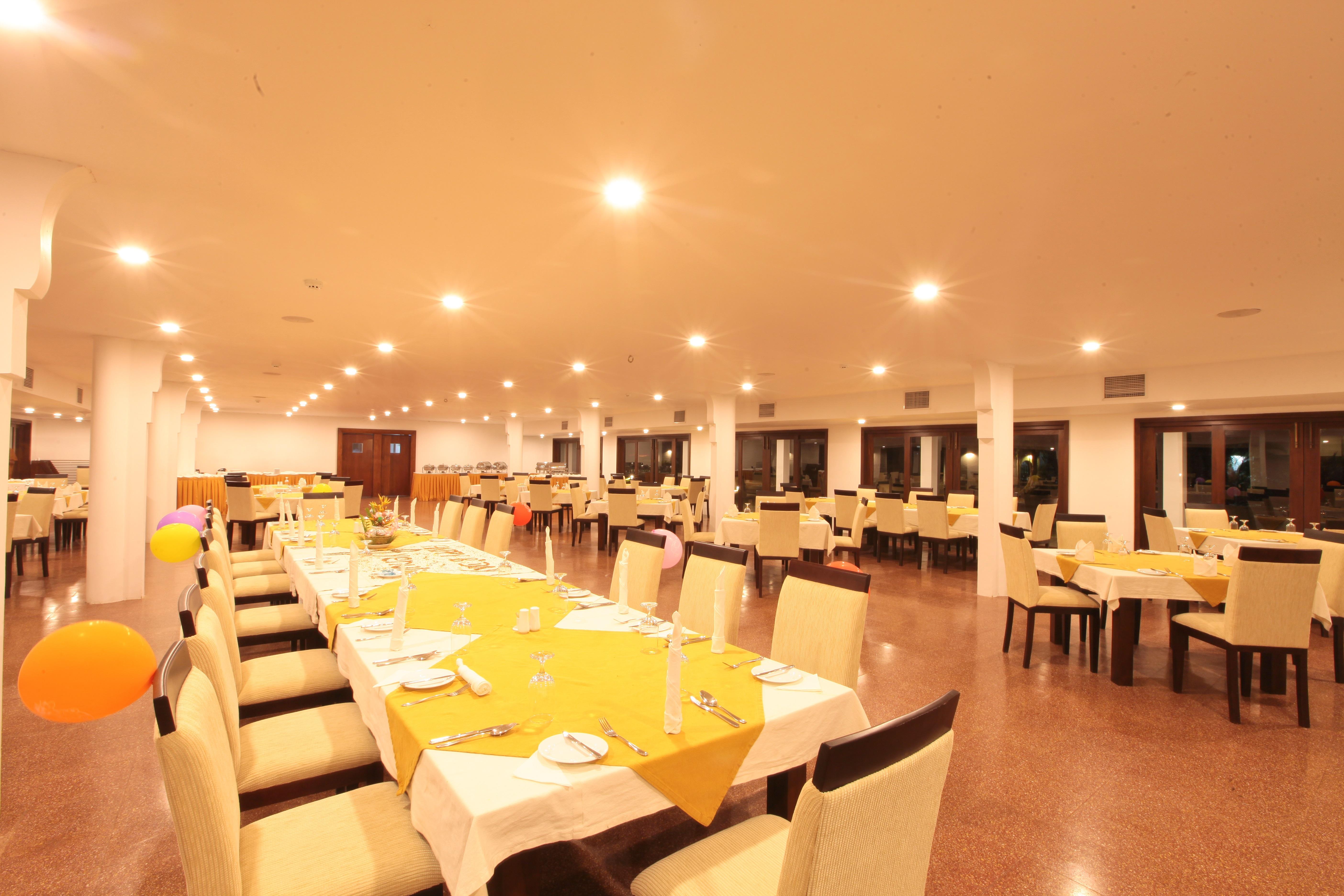 Rajarata Hotel Anuradhapura Exterior photo