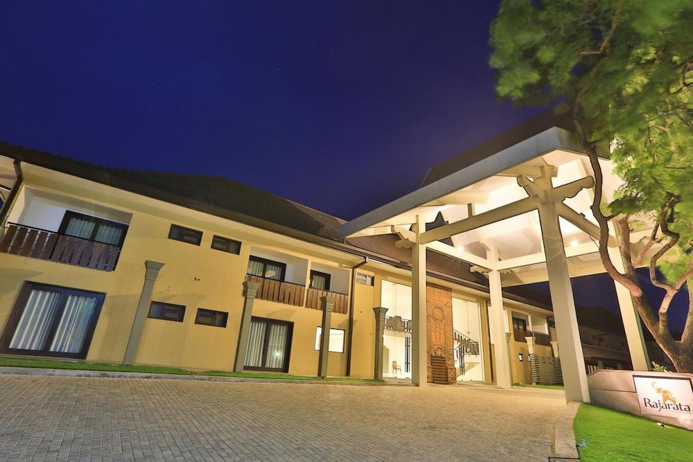 Rajarata Hotel Anuradhapura Exterior photo